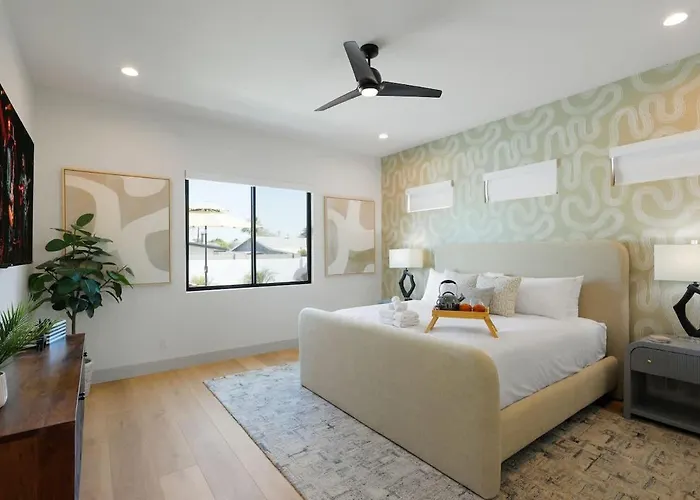 Holiday home Sunrift-private Pool & Spa-walk To Old Town Scottsdale
